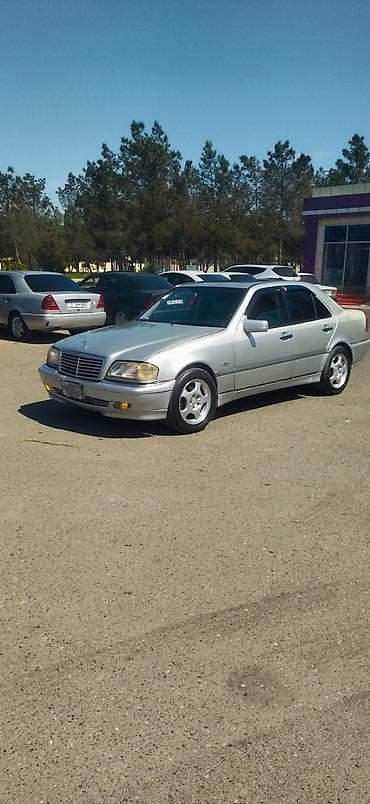 disk teker per page 40: Mercedes-Benz C 230: 2.3 l | 1996 il Sedan — 2