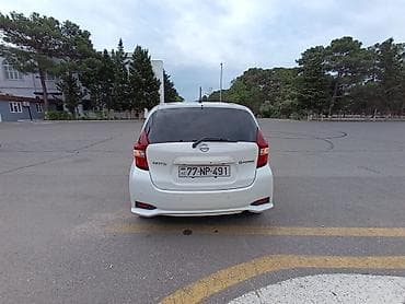 nivanin arxa stoplari: Nissan Note: 1.2 l | 2018 il Hetçbek — 6