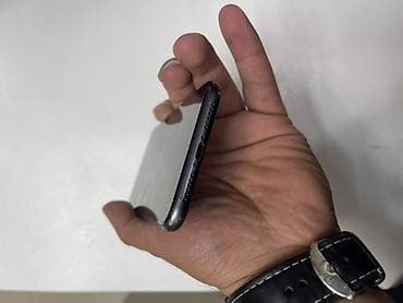 iphone 11 satilir: IPhone 11, Qara — 5