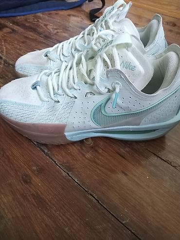 plaşlar kişi: Nike GT. CUT. 3 (az geyinilib) - Rəng: açıq krem/boz üzərində açıq — 2