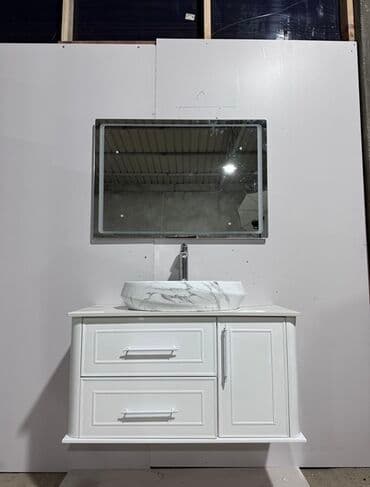 moydadır sederek: Bu dəbli vanna otağı dəsti, müasir dizaynı ilə seçilir. Dəstə güzgülü — 18