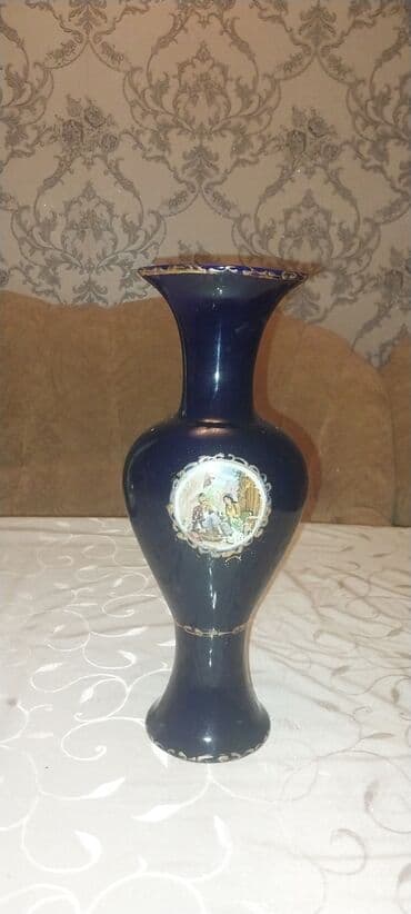 gul dekor: Bir vaza — 2