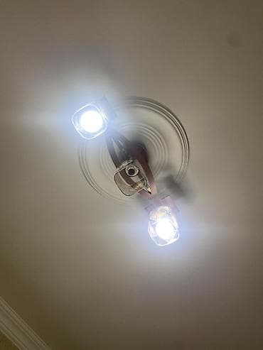 tavalar: Çılçıraq, 3 lampa, Metal — 1