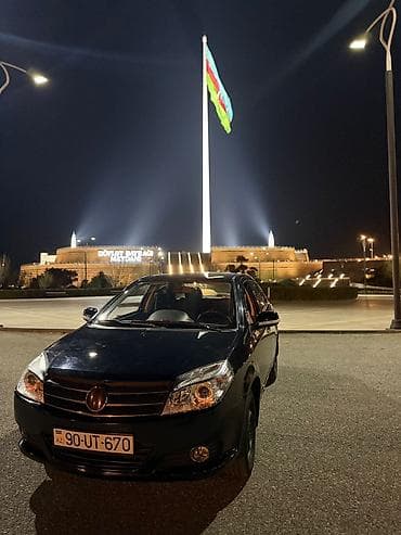 Aksesuarlar və tüninq: Sedan avtomobil – qara rəng, 4 qapı, AZ nömrə nişanı (90-UT-670) — 1