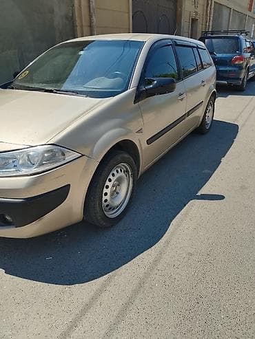 prius qapi: Renault Mégane (hekbek) – qızılı rəng Texniki və dizayn: - Kuzov: 5 — 7