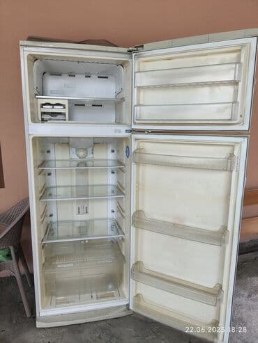 lalafo işlənmiş soyuducular: Б/у 2 двери Beko Холодильник Продажа, цвет - Белый, Встраиваемый — 2