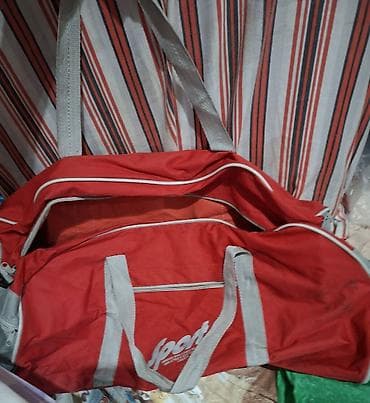 İdman və səyahət üçün 2 ədəd duffel/baqaj çantası 10 kg yerleşir — 6