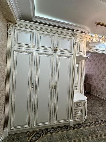 990₼ Dehliz Mebeli, sifarisle yigilib,bahali meteriallardan. Ideal — 1