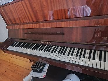 gitara akustik: Akkustik piano – “Belarus” upright model - Korpus: parlaq taxta (maun — 5