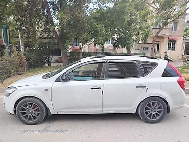 Kia cee’d SW (universal) – dizel CRDi Xüsusiyyətlər: - Kuzov — 8