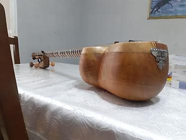 Salam.Tar profesional,ölçüsü orta və sifarişlə hazırlanmış tardır .8