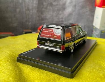 metbex tavan modelleri: Коллекционная модель Mercedes-Benz 200 W123 Hearse black 1982 Schuco — 21