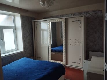 3 комнатная квартира: 3 otaqlı mənzil – mebel və texnika ilə - Yataq otağı: iri güzgülü — 1