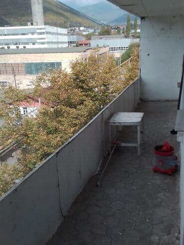 ikinci el metbex mebeleri: Açılan, 2 qapılı Düz dolab, Qarderob, paltar dolabı — 3