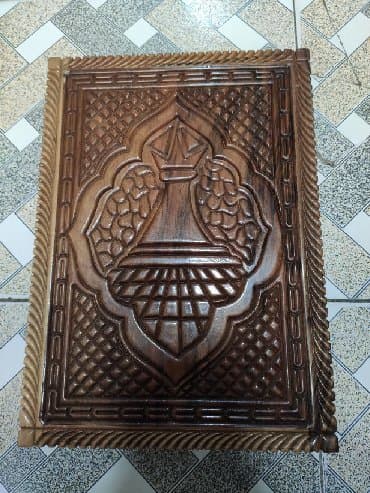 Şahmat əl işi. Əsl hədiyyəlik şahmat. Metrolara və şəhərdaxili lalafo.az -da Şahmat əl işi. Əsl hədiyyəlik şahmat. Metrolara və şəhərdaxili