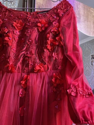 Xonça: 1 defe qız toyunda geyinmişem. Atlasdandı 38 42 bedene qeder gedir — 3