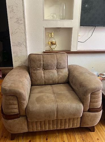 viona mebel sumqayit: Divan 2 kreslo + açilan jurnalni . Damla firmasi fabrik malidir. Her — 4