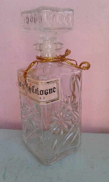 natrium xlorid 200 ml qiymeti: Sovet dövründən qalma büllur ətriyyat qabı satılır. Boşdur. Hədiyyəlik — 2