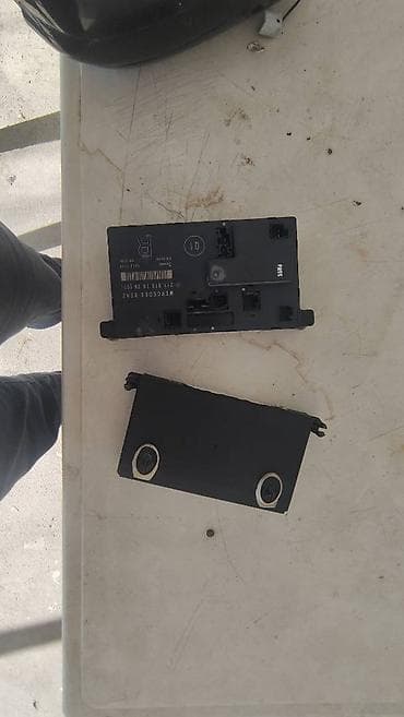 190 arxa stop: W211 yan guzgunun idarən pnopkasi və bloklari (sadə guzgu ucun) — 2