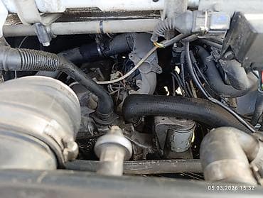 Mercedes-Benz 612D yük maşını - Gövdə: tentli, yüksək bortlu — 6