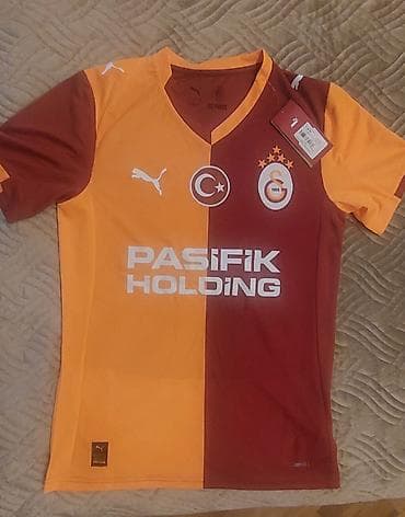 Kurtkalar: Futbolka, Puma, S — 1