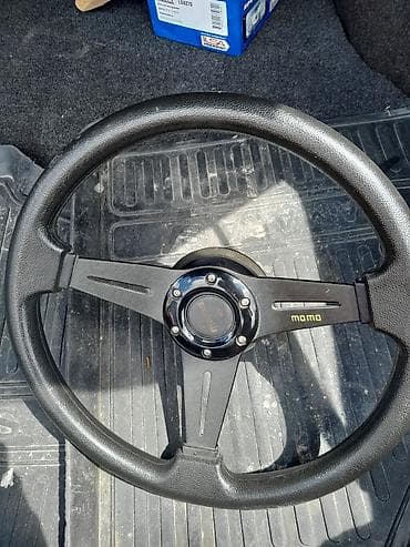 fiyat rolu: MOMO sükan və əlavə işıq sistemi - Brend: MOMO - Tip: 3-şüalı idman — 1