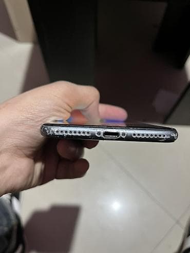 iphone 8 plus satilir: IPhone 8 Plus, 256 GB, Jet Black, Barmaq izi — 5