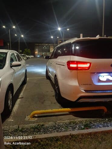 turbo az c class: Kia Carnival: 2.2 l | 2014 il Universal — 4