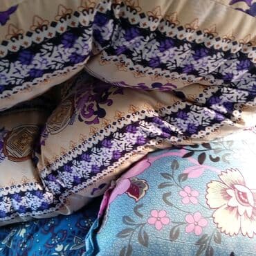 Balış üzləri: Təzə yun doşəklər . 1 nəfərlik yun doşəklər 40 manat. 2 nəfərlik — 1