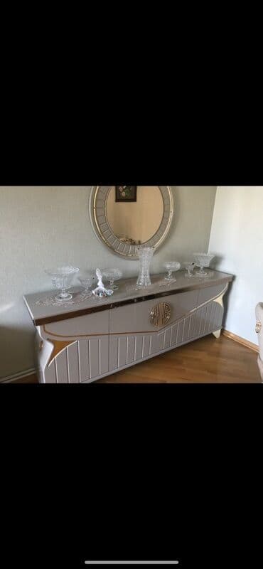 gul qabı: Bir vaza, Xrustal — 4