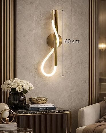Ev və bağ: Müasir divar bra – LED işıqlı, qızılı metal gövdə - Dizayn: Şaquli — 2