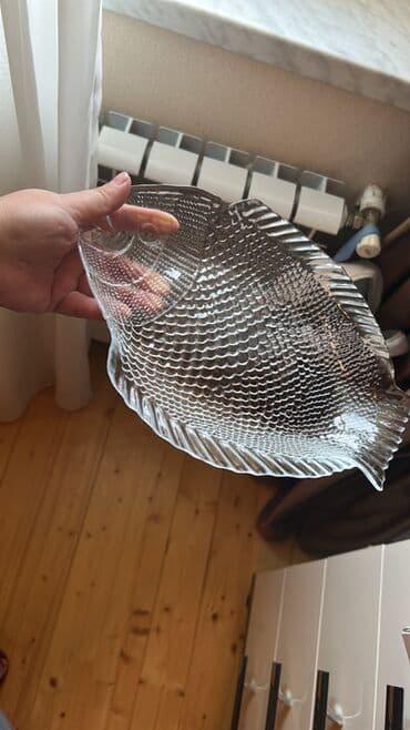 sogan dograyan aparat: 6 ədəd baliq formasında şüşə qab (salatlıq) 4 ədəd böyük bölməli çərəz — 2