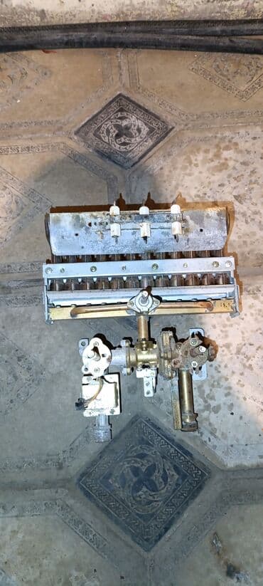 Paltar tikişi: Qaz su qızdırıcısı üçün komplekt yanma bloku və qaz aparatları Məhsul — 10