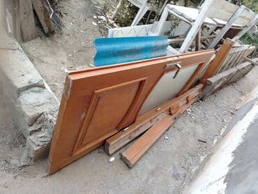 Divar kağızları, oboy: Taxta giriş/qapı dəsti - Material: möhkəm taxta (panel dizaynlı). - — 1