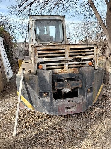 Yağlar və avtokimyəvi maddələr: Sənaye tipli dəmir yolu manevr lokomotivi/çəkmə traktoru. - Güclü — 1