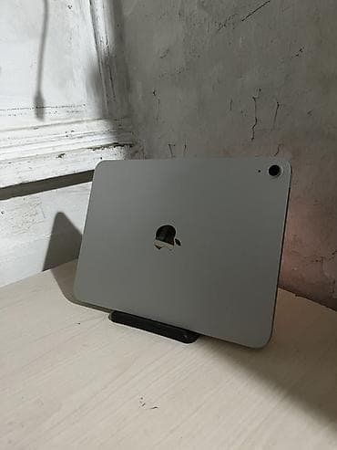 ikinci el ipad pro: İpad 11 A16 bionic planşet. 5-6 ay istifadə olunub. 6/128 gb yaddaş — 2