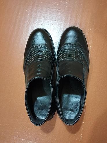 Tuflilər: Ölçü: 42, rəng - Qara, Yeni — 2