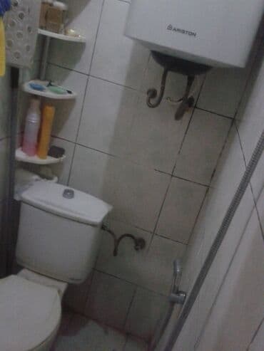 binə qəsəbəsində: Bakı, M.Ə. Rəsulzadə qəs., 2 otaqlı, Köhnə tikili, m. Azadlıq Prospekti, 24 kv. m — 8