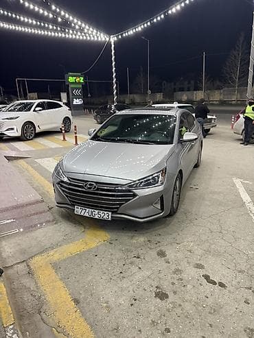 panelerin satisi: Hyundai Elantra sedan - Korpus: gümüş rəng, aqressiv ön panjur və — 4