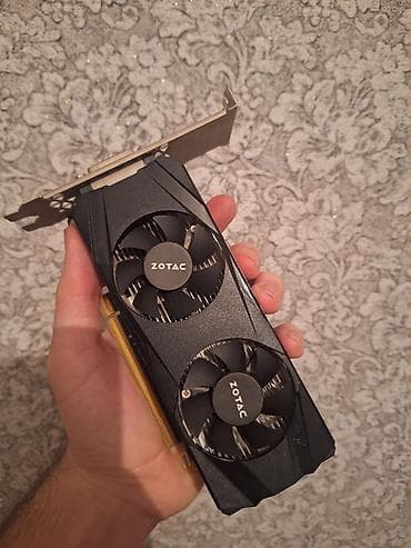 vita: Videokart Gigabyte Radeon RX 580, 8 GB — 1