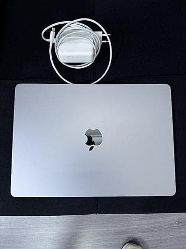 Apple MacBook Air M3 2024 Display 15 8/256 Pil 95% Amerikada alınıb