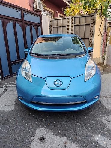gubre satisi: Nissan Leaf: 0.1 l | 2011 il Hetçbek — 2