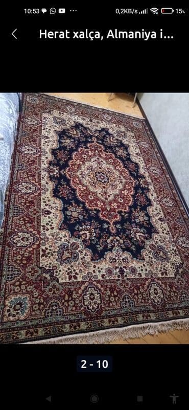 ziynət əşyaları: Herat xalça klassik. Almaniya istehsalı, 3m×2m ölçüdə. Yalnız divarda — 6