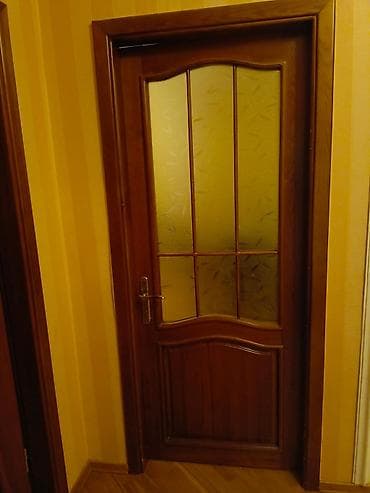 taxta gapi: Qonaq otağı üçün İşlənmiş Otaq qapısı 80x200 sm Çərçivə ilə, Ünvandan götürmə — 1