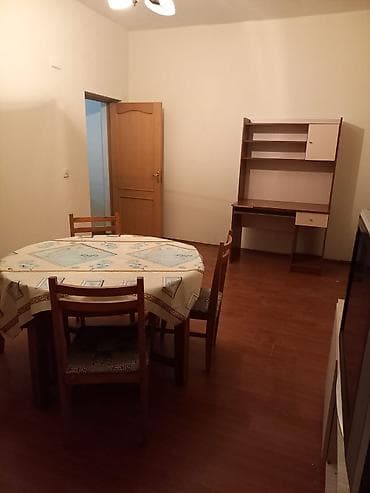 Geniş və işıqlı 3 otaqlı mənzil icarəyə təqdim olunur. Yüksək tavanlı — 8