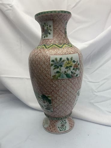 Bir vaza, Farfor lalafo.az -da Bir vaza, Farfor