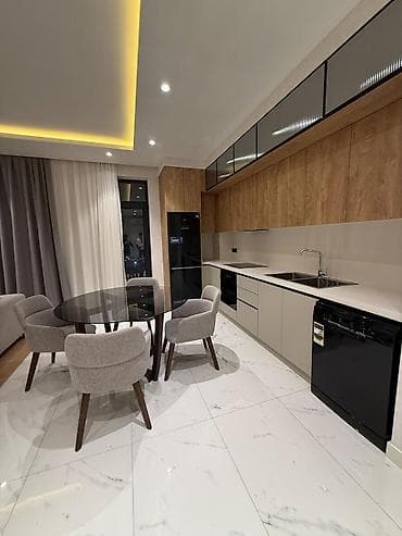 Mənzillər: İcarəyə verilir 3 otaqlı yeni tikili 112 m², Ağ şəhər q. Kateqoriya — 8