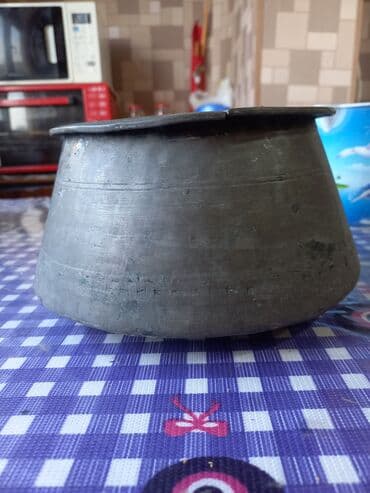 qedmi qazanlar: İşlənmiş, Aş qazanı — 1