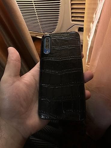 tecno pova 3: Samsung Galaxy A50, Barmaq izi — 3