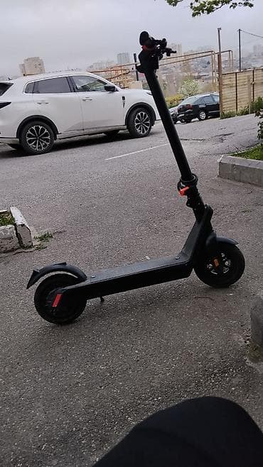 Elektrik nəqliyyatı: Yeni Elektrik samokat ≤ 5", ≤ 250 Vt, ≤ 15 km/s, Ödənişli çatdırılma — 1